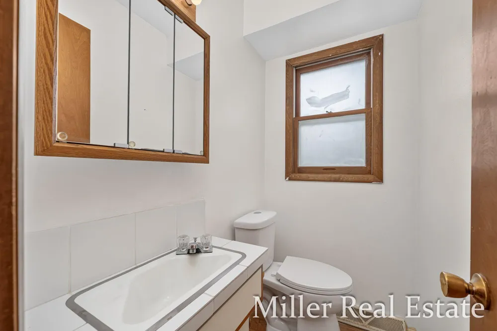 1221 Hanover Street Hastings, MI 49058