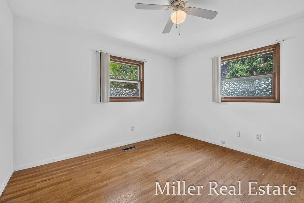 1221 Hanover Street Hastings, MI 49058