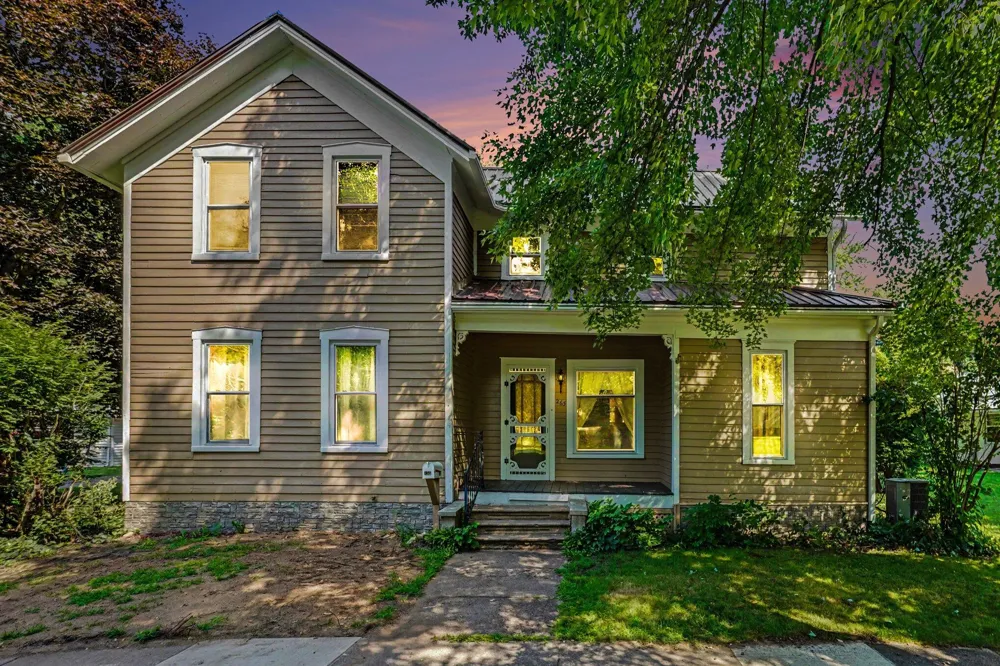 265 E 4th Street Constantine, MI 49042