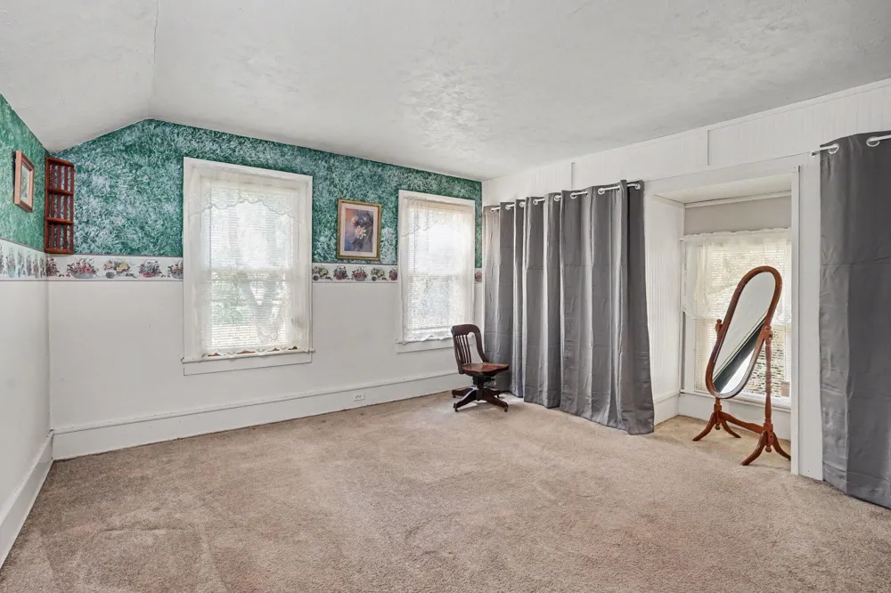 265 E 4th Street Constantine, MI 49042