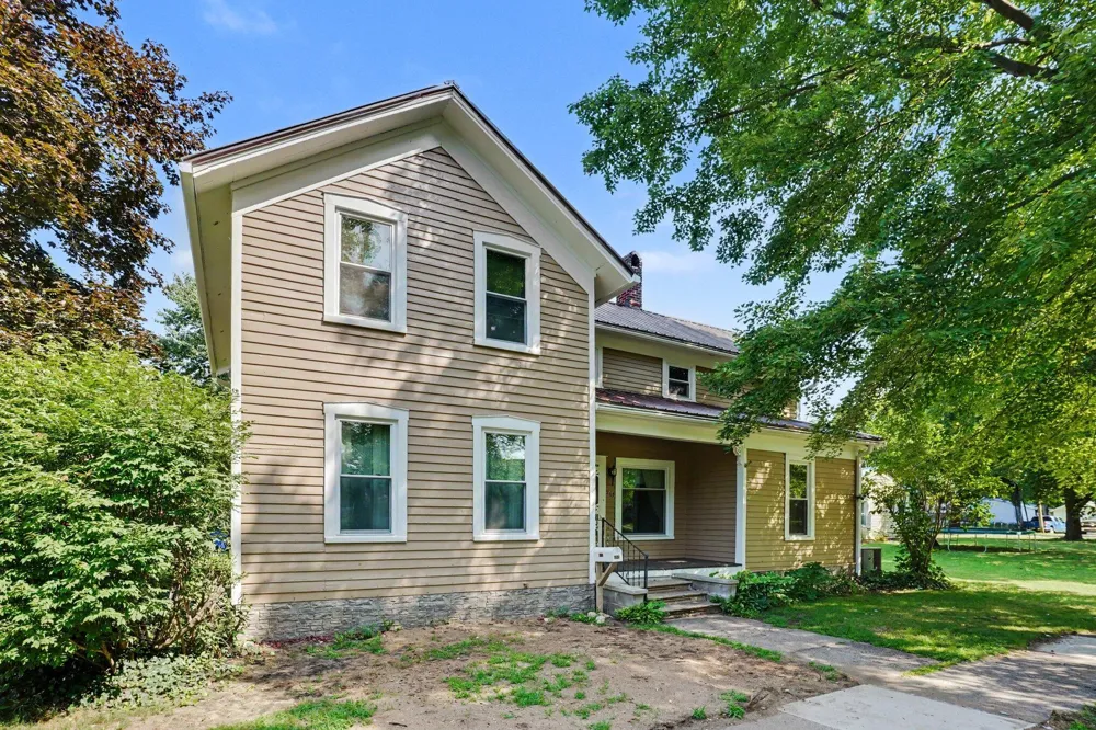 265 E 4th Street Constantine, MI 49042
