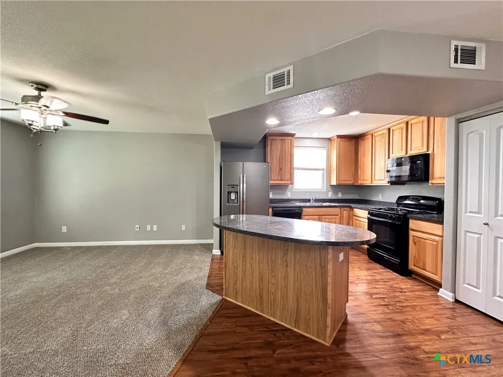 129 Rush Haven #E043 San Marcos, TX 78666
