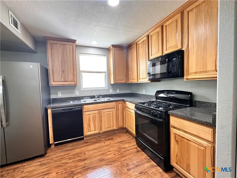 129 Rush Haven #E043 San Marcos, TX 78666