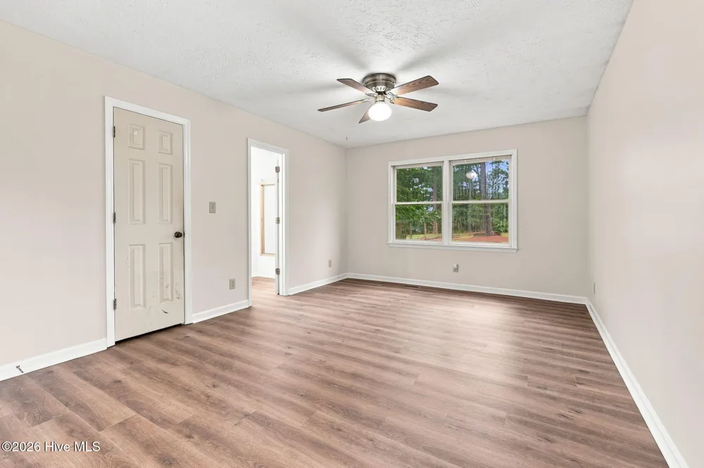 924 E Winds Lane Fayetteville, NC 28311