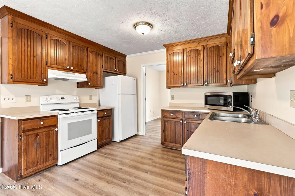 924 E Winds Lane Fayetteville, NC 28311