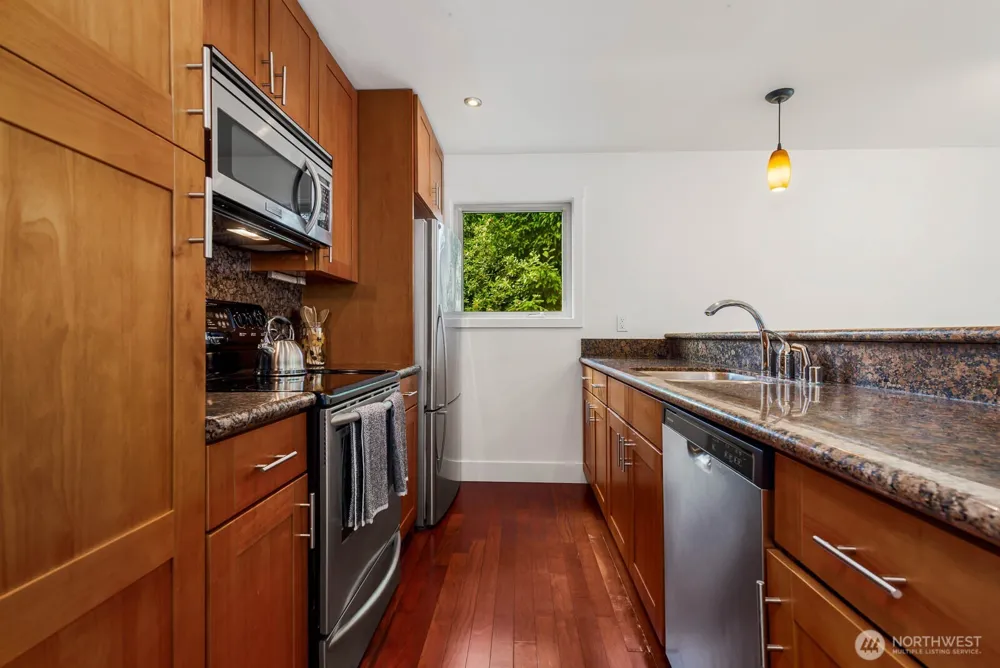 8503 Bowdoin Way #201 Edmonds, WA 98026
