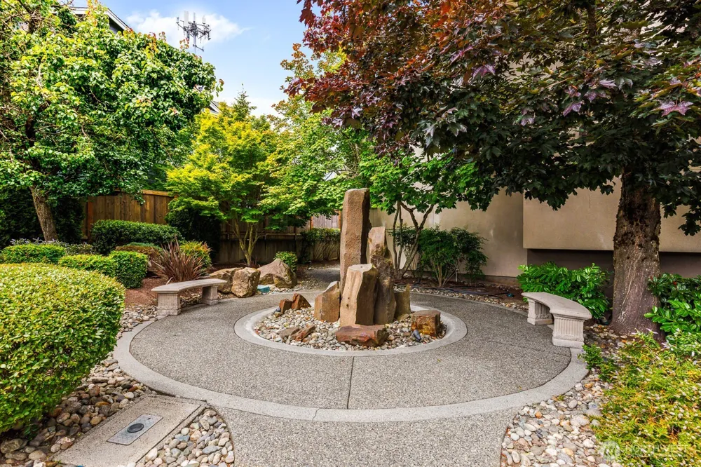 8503 Bowdoin Way #201 Edmonds, WA 98026