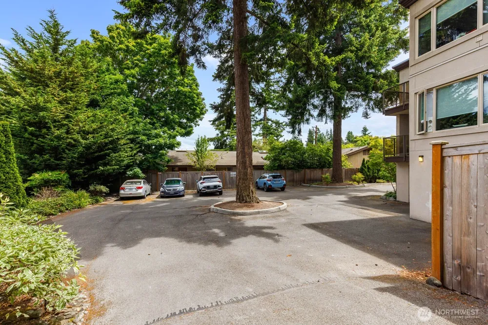 8503 Bowdoin Way #201 Edmonds, WA 98026