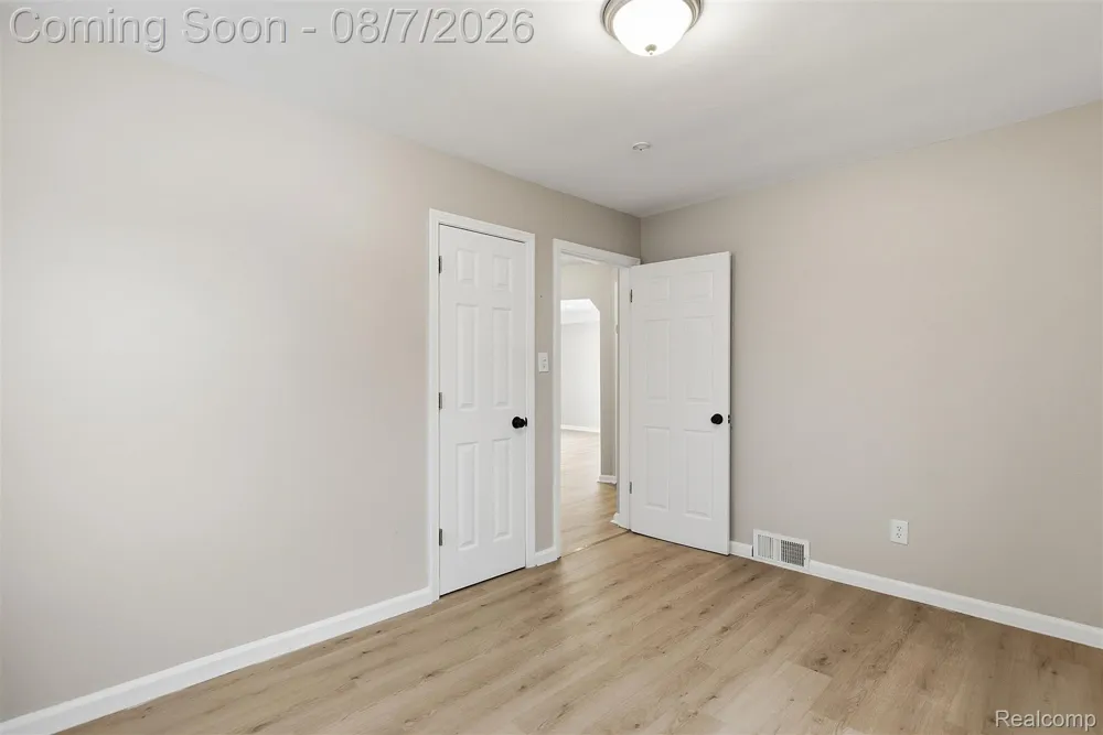27550 Garfield Street Roseville City, MI 48066