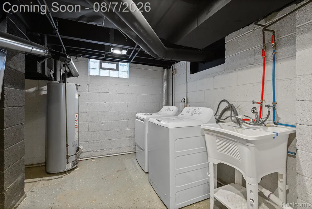 27550 Garfield Street Roseville City, MI 48066