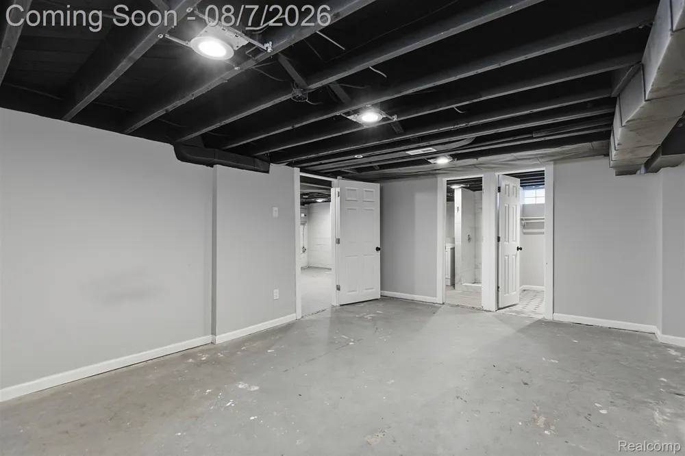 27550 Garfield Street Roseville City, MI 48066