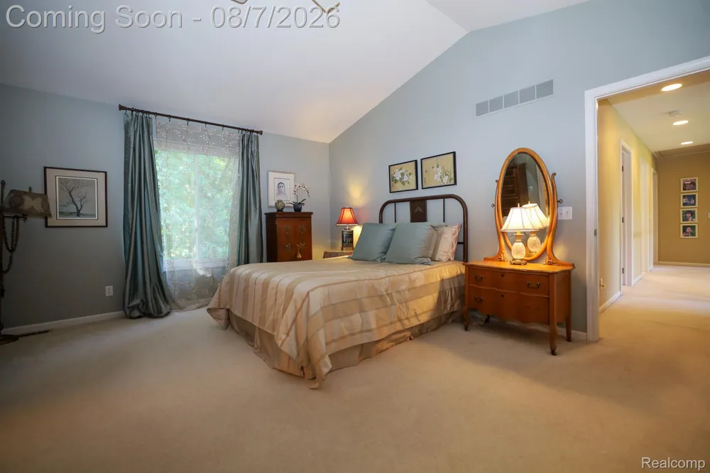 3531 Stoneridge Court Commerce Charter Township, MI 48382