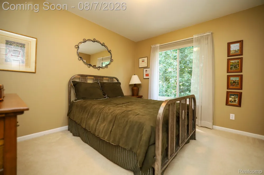 3531 Stoneridge Court Commerce Charter Township, MI 48382