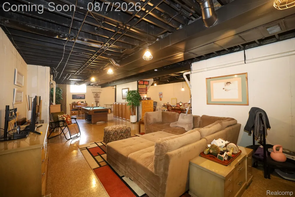 3531 Stoneridge Court Commerce Charter Township, MI 48382