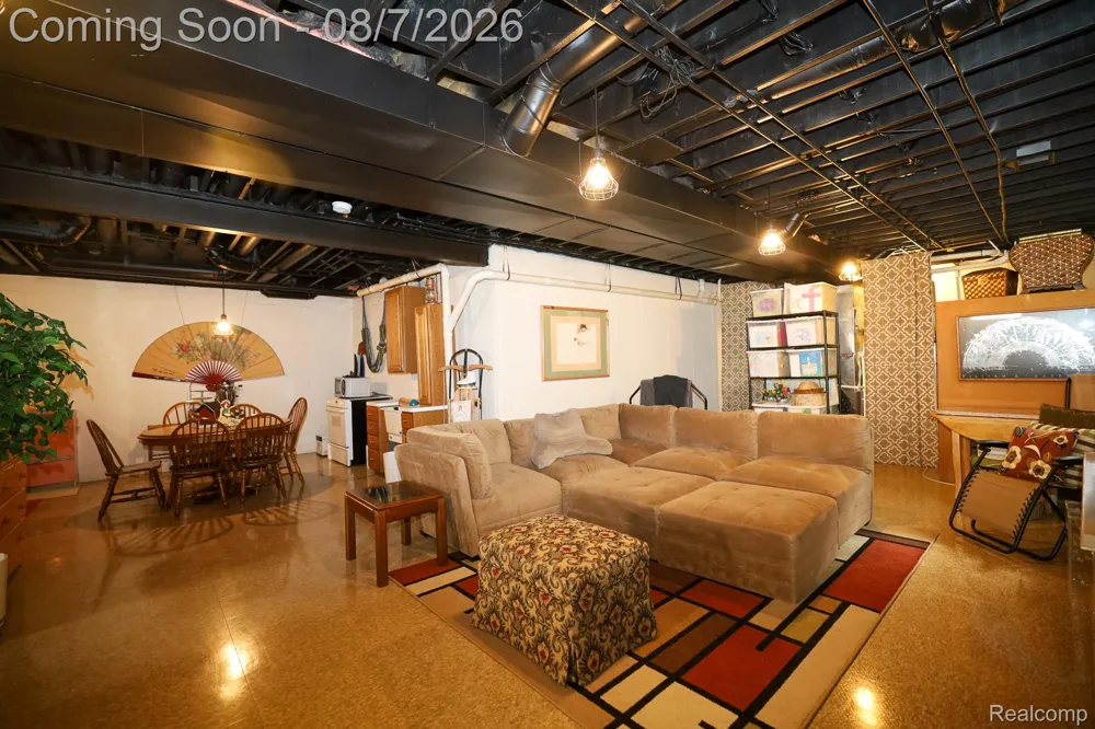 3531 Stoneridge Court Commerce Charter Township, MI 48382