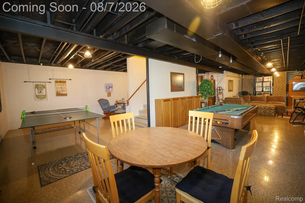 3531 Stoneridge Court Commerce Charter Township, MI 48382