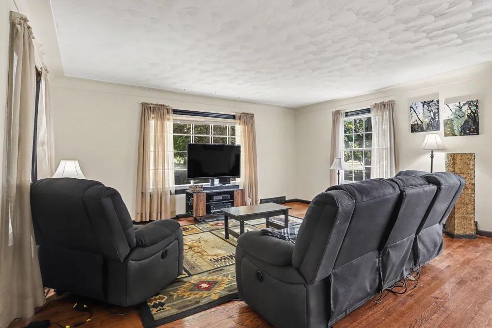 8716 S Westnedge Avenue Portage City, MI 49002