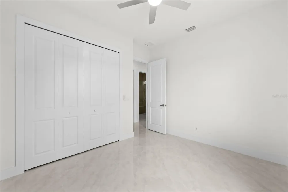 1039 BASSINGER AVENUE S Lehigh Acres, FL 33974