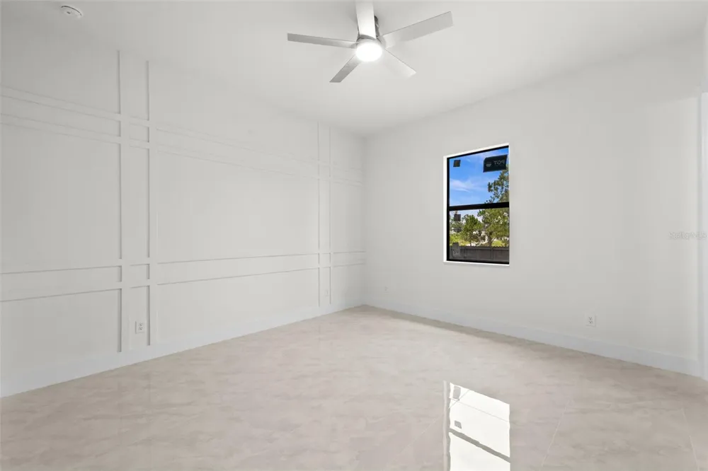 1039 BASSINGER AVENUE S Lehigh Acres, FL 33974