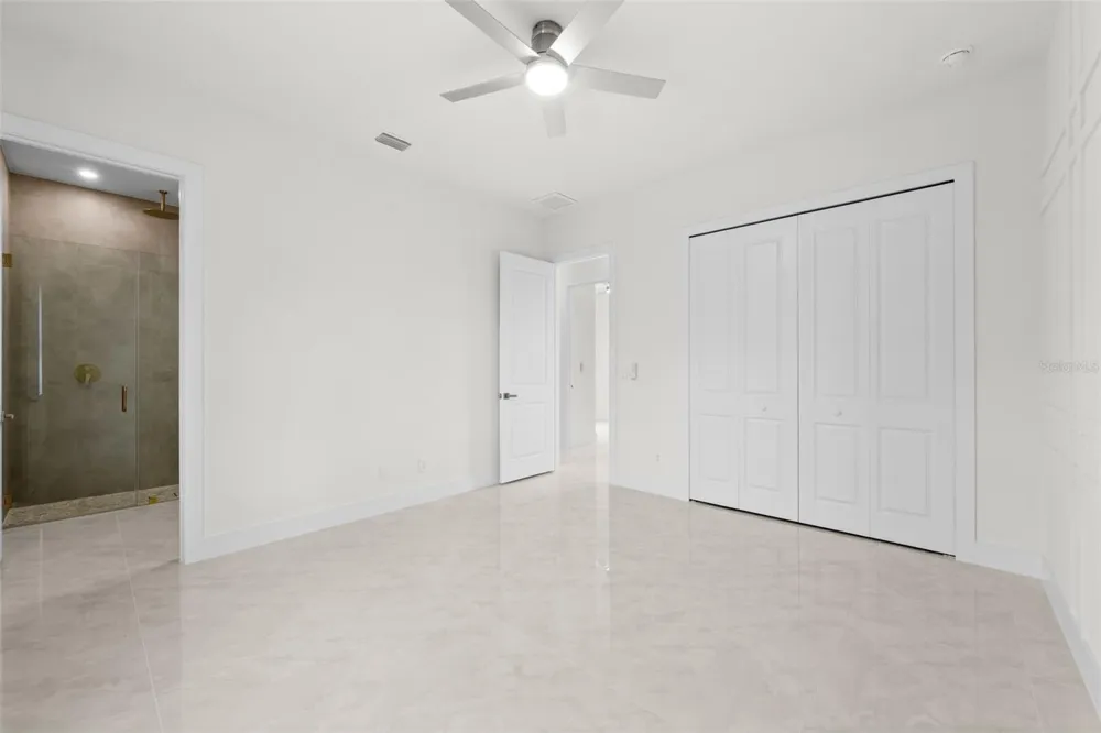 1039 BASSINGER AVENUE S Lehigh Acres, FL 33974