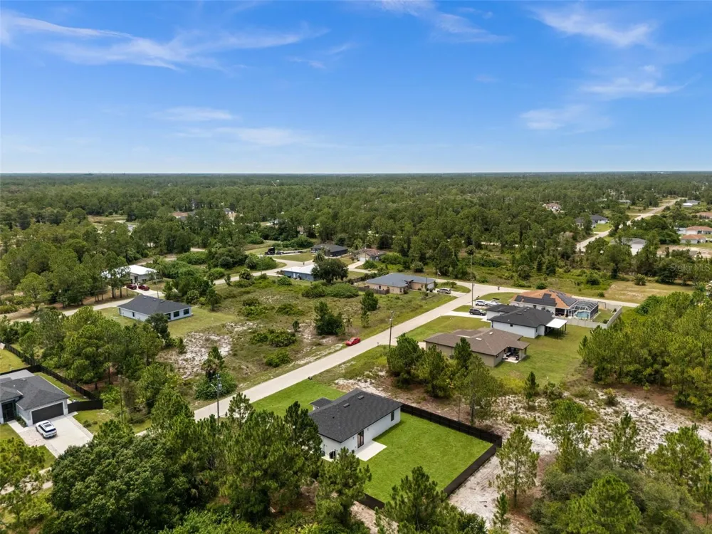 1039 BASSINGER AVENUE S Lehigh Acres, FL 33974