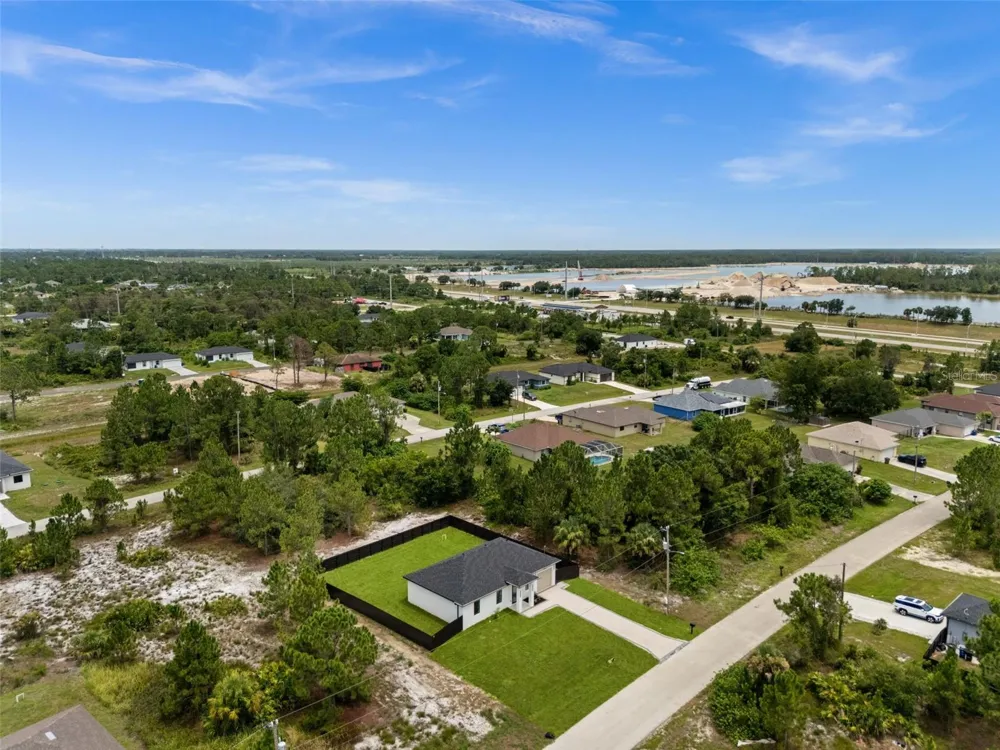 1039 BASSINGER AVENUE S Lehigh Acres, FL 33974