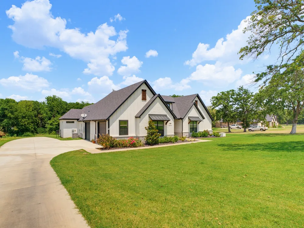 209 Rio Rancho Drive Decatur, TX 76234