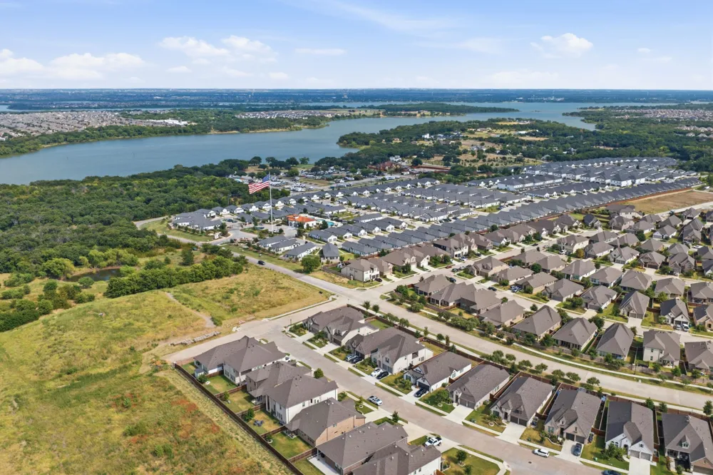 709 Bent Brook Road Oak Point, TX 75068