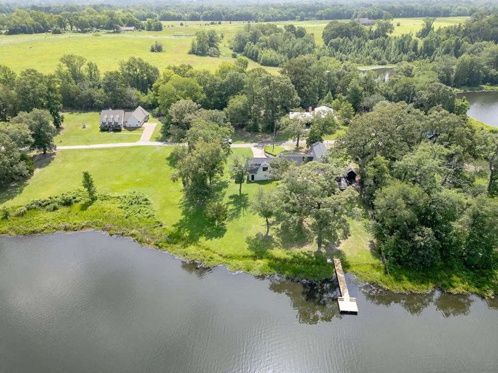 364 Private Road 6602 Mineola, TX 75773