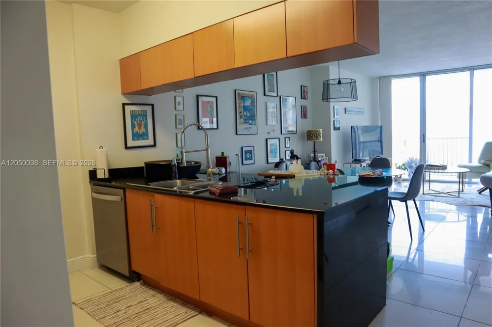 1750 Bayshore Dr #3411 Miami, FL 33132