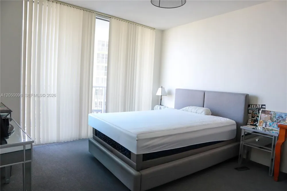 1750 Bayshore Dr #3411 Miami, FL 33132