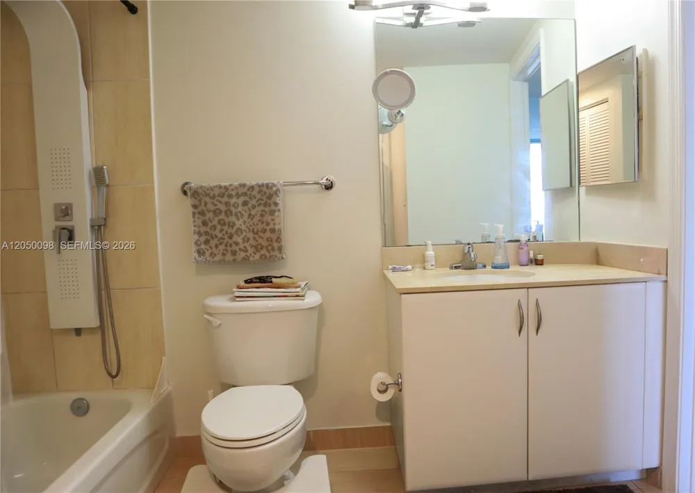 1750 Bayshore Dr #3411 Miami, FL 33132