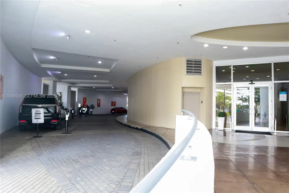 1750 Bayshore Dr #3611 Miami, FL 33132