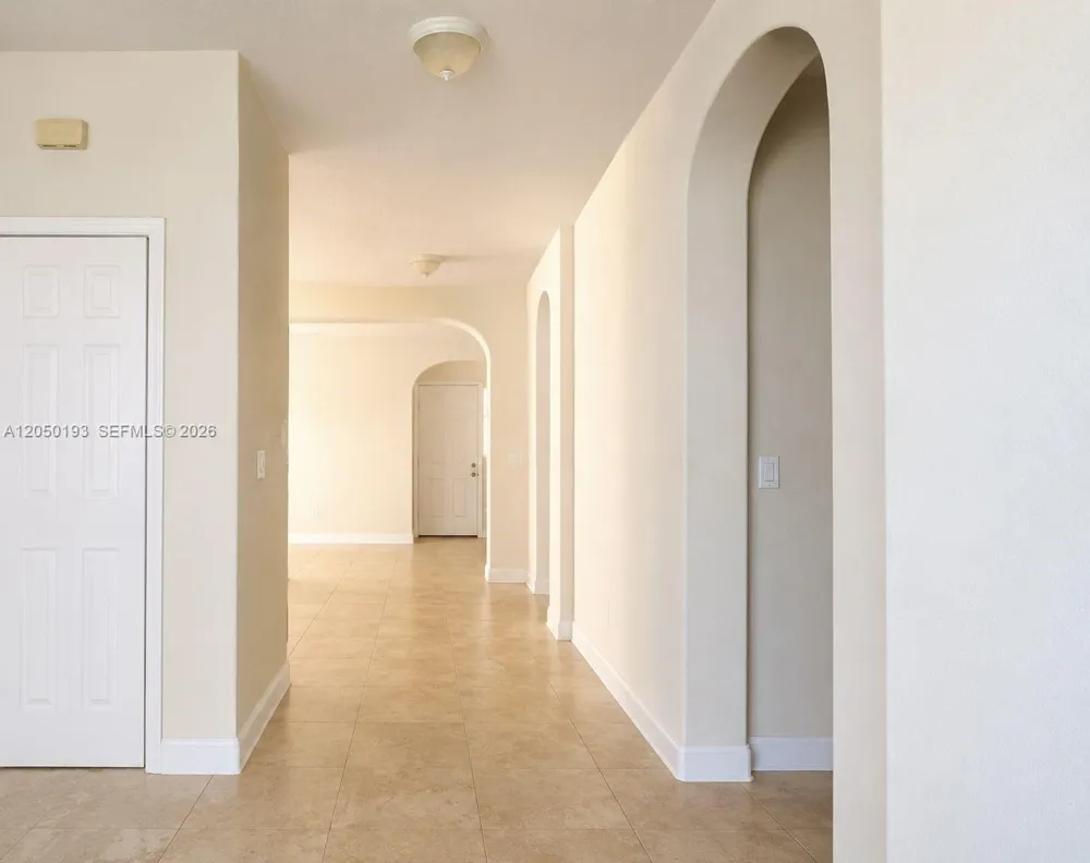 16474 SW 84th St Miami, FL 33193