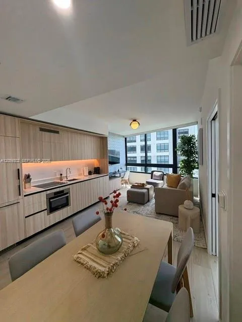 225 Miami Ave #2602 Miami, FL 33128