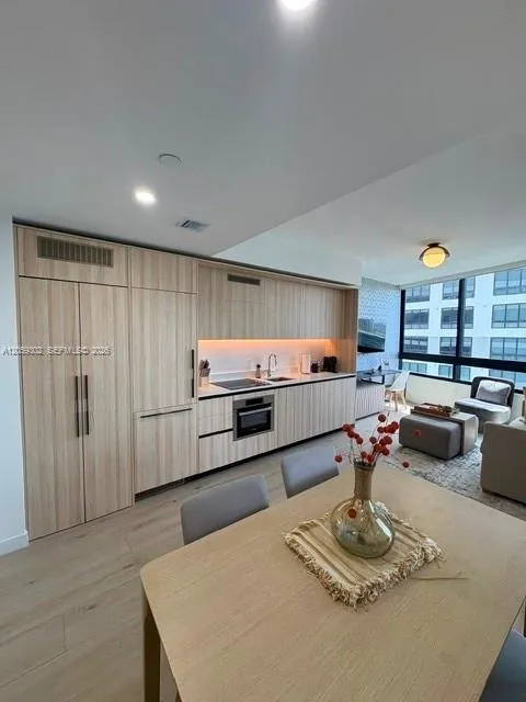 225 Miami Ave #2602 Miami, FL 33128