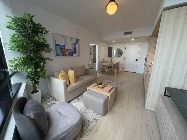 225 Miami Ave #2602 Miami, FL 33128