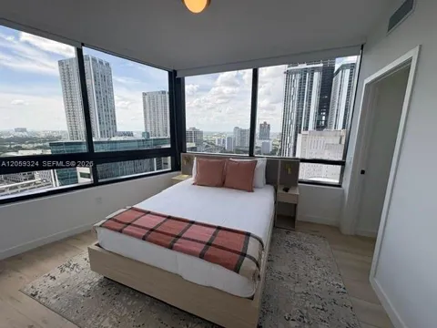 225 Miami Ave #2802