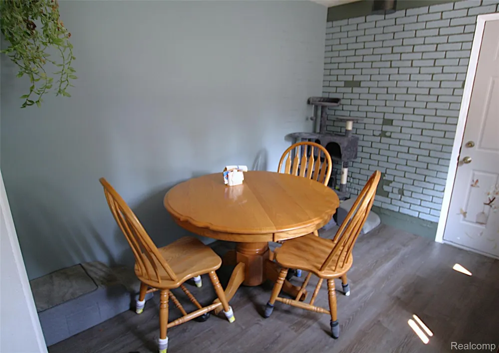 5349 E Carpenter Road Genesee Charter Township, MI 48506