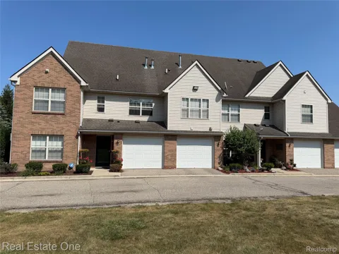 523 Brookfield Drive #81