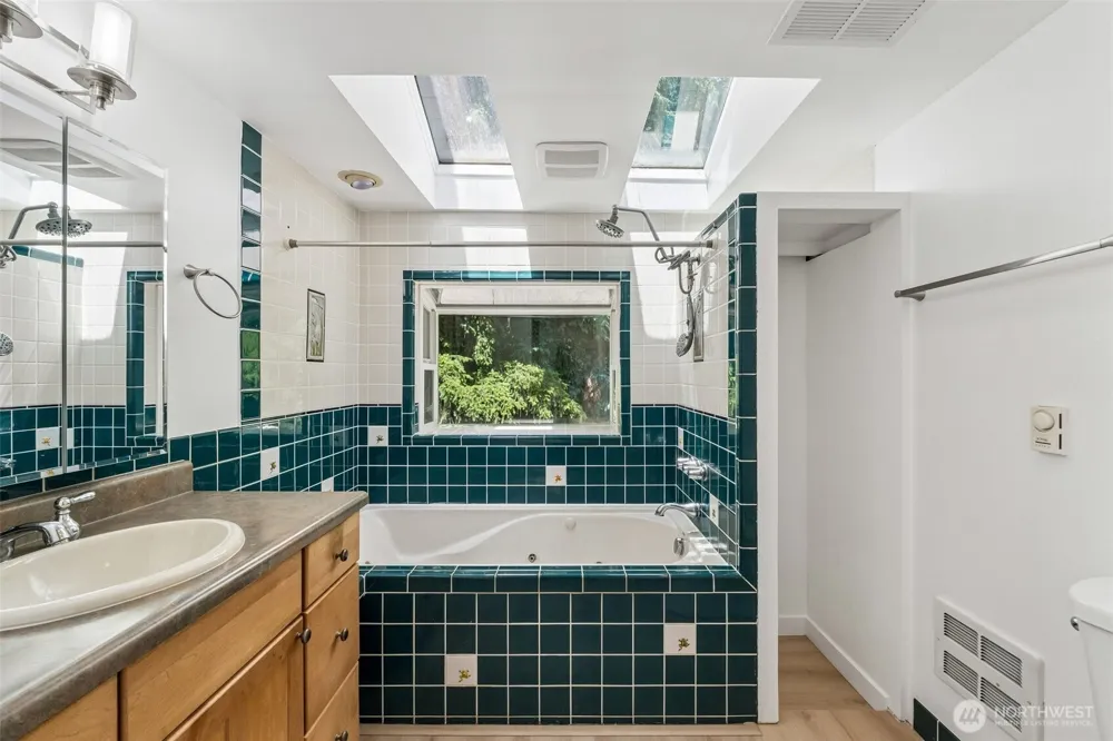 7629 236th Street SW Edmonds, WA 98026
