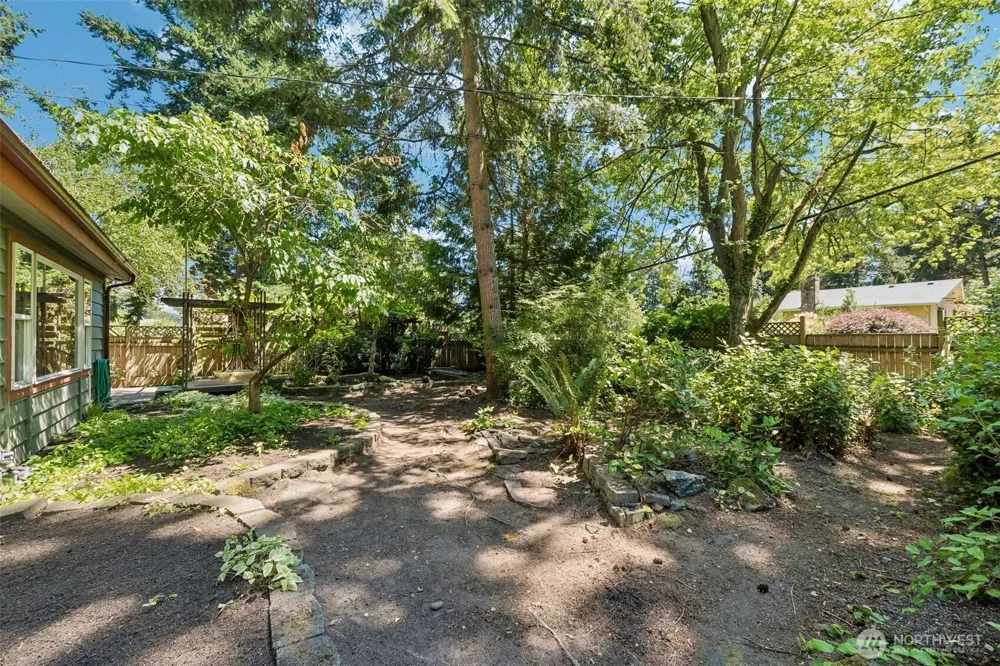 7629 236th Street SW Edmonds, WA 98026
