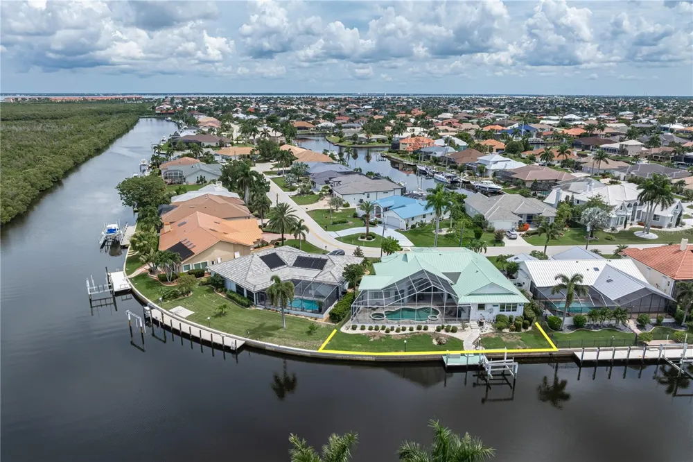 2819 DEBORAH DRIVE Punta Gorda, FL 33950