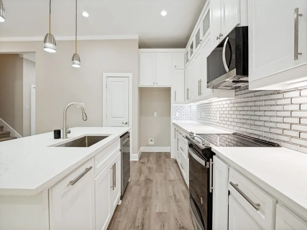 1114 E Woodin Boulevard Dallas, TX 75216