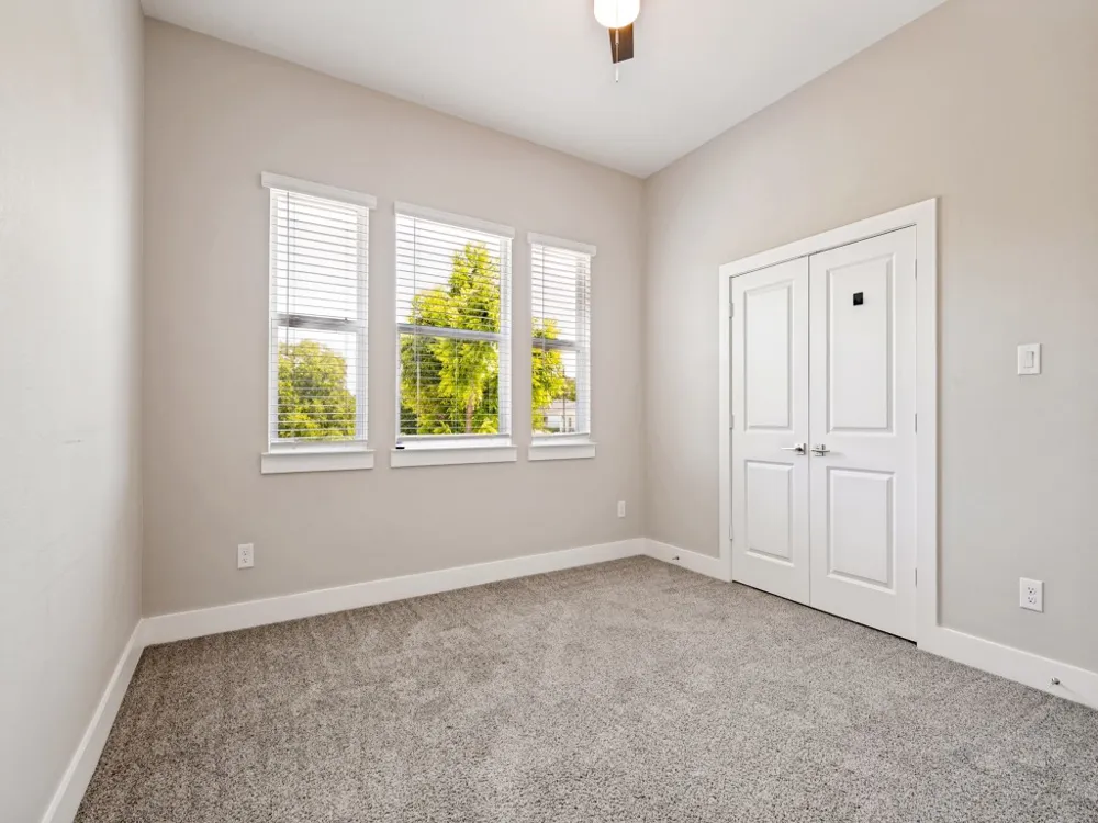 1114 E Woodin Boulevard Dallas, TX 75216