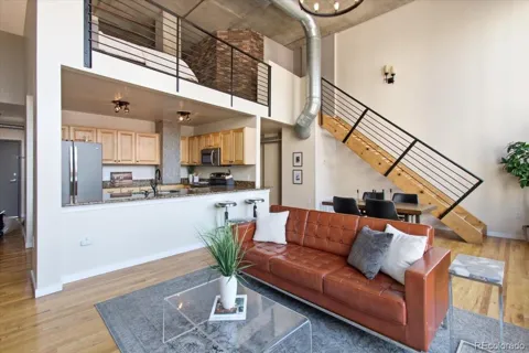 1050 Cherokee Street #304