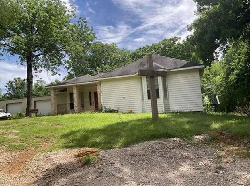 17804 County Road 2509 Eustace, TX 75124