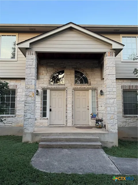 9 Deerfield Drive