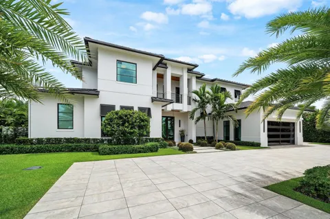 830 Lake Shore Drive
