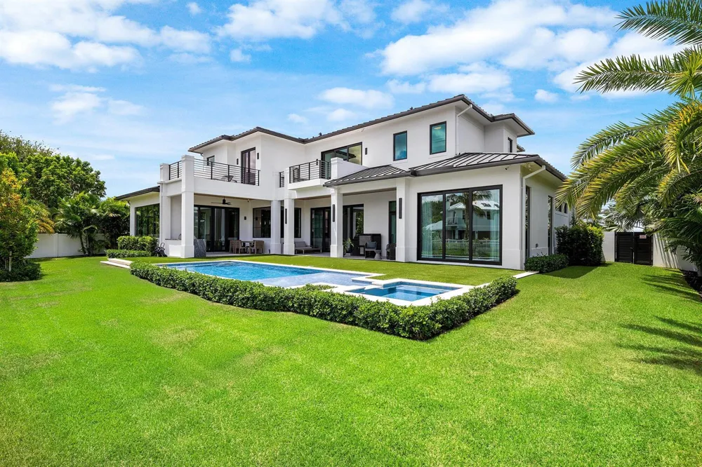 830 Lake Shore Drive Delray Beach, FL 33444